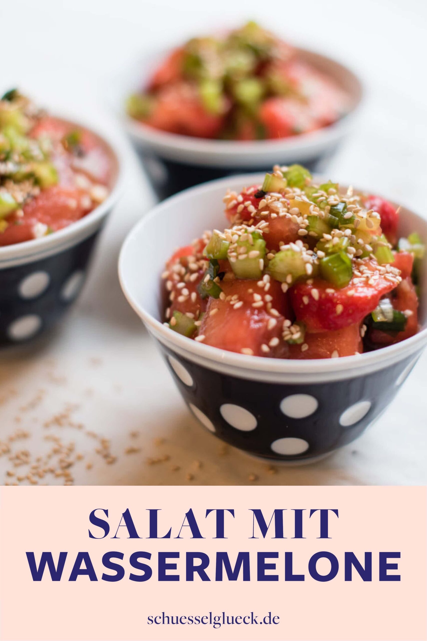 Asiatischer Wassermelonensalat mit Stangensellerie und Sesam