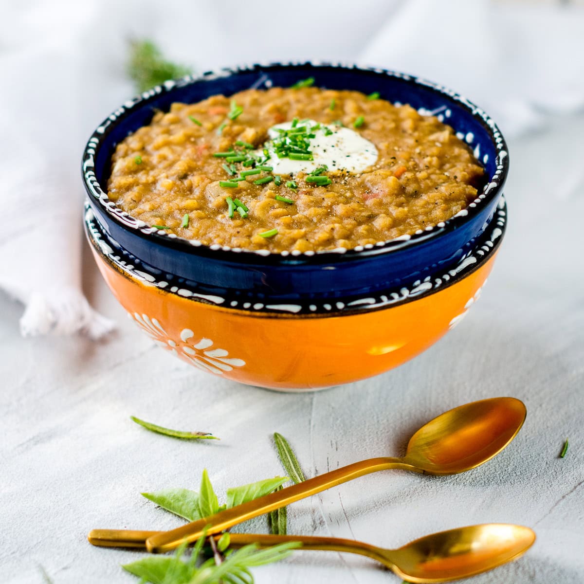 Rote Linsensuppe mit indischen Gewürzen - so schmeckt Soulfood!