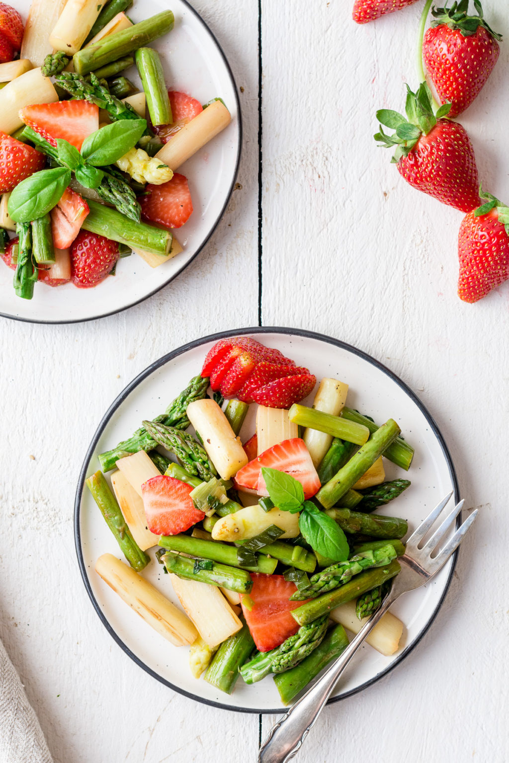 Spargelsalat mit Erdbeeren – Einfaches Spargel Salat Rezept