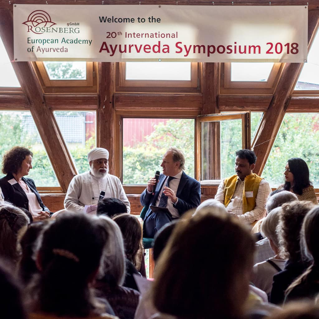 Gesprächsrunde beim Ayurveda Symposium 2018