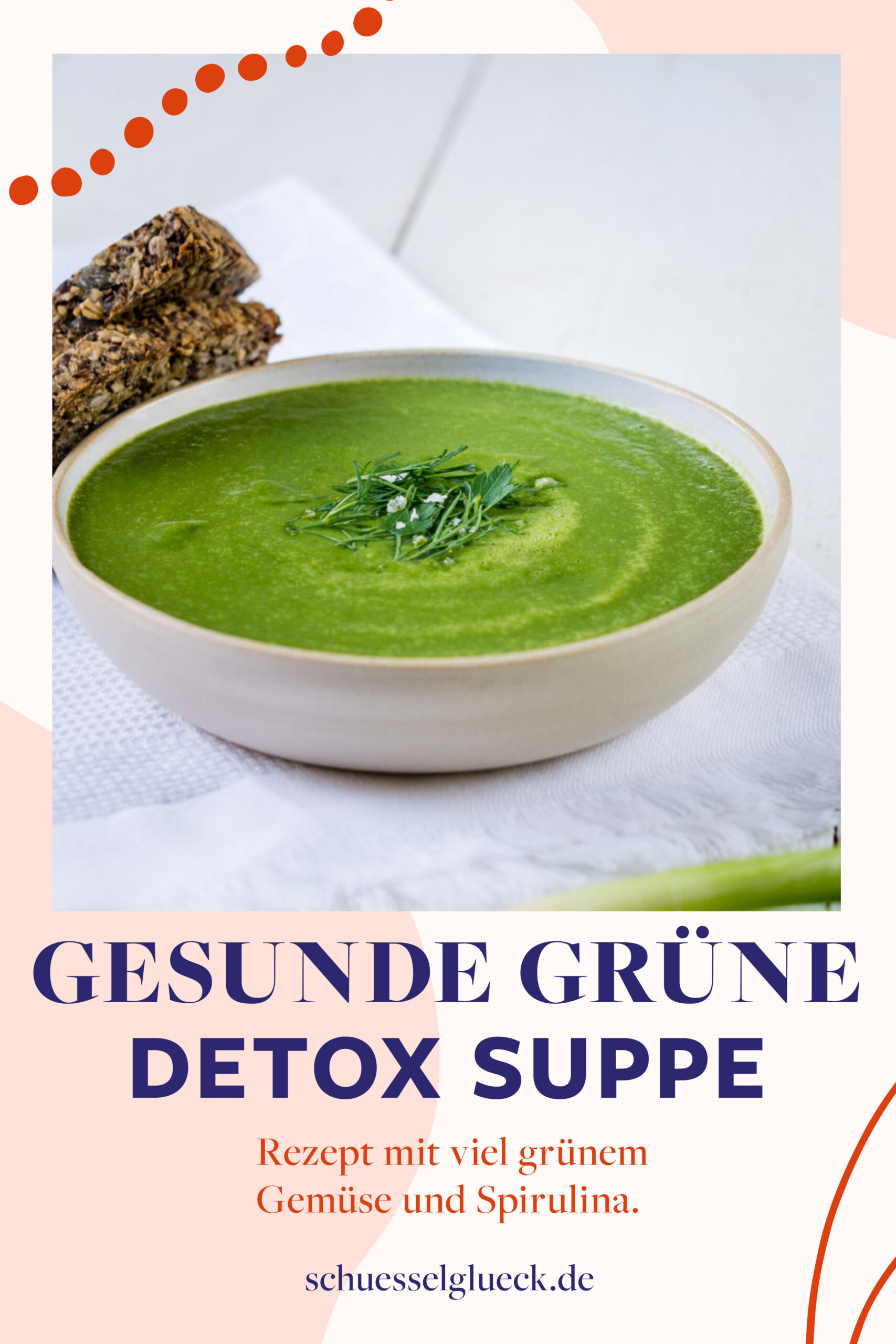 Grüne Detox Suppe mit Frühlingsgemüse und Spirulina