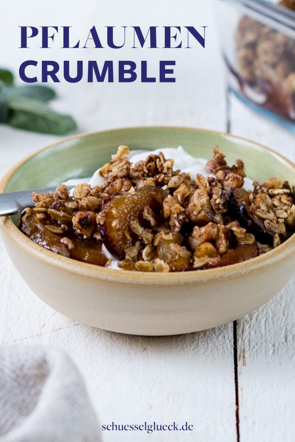 Gesundes Pflaumen Crumble mit Zimt – herbstliches Wohlfühlfrühstück!